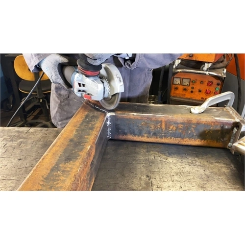 Klingspor Körkefe fonott egysoros, 178 x 14 mm, M 14 menet 0.5 hullámos acél F241283